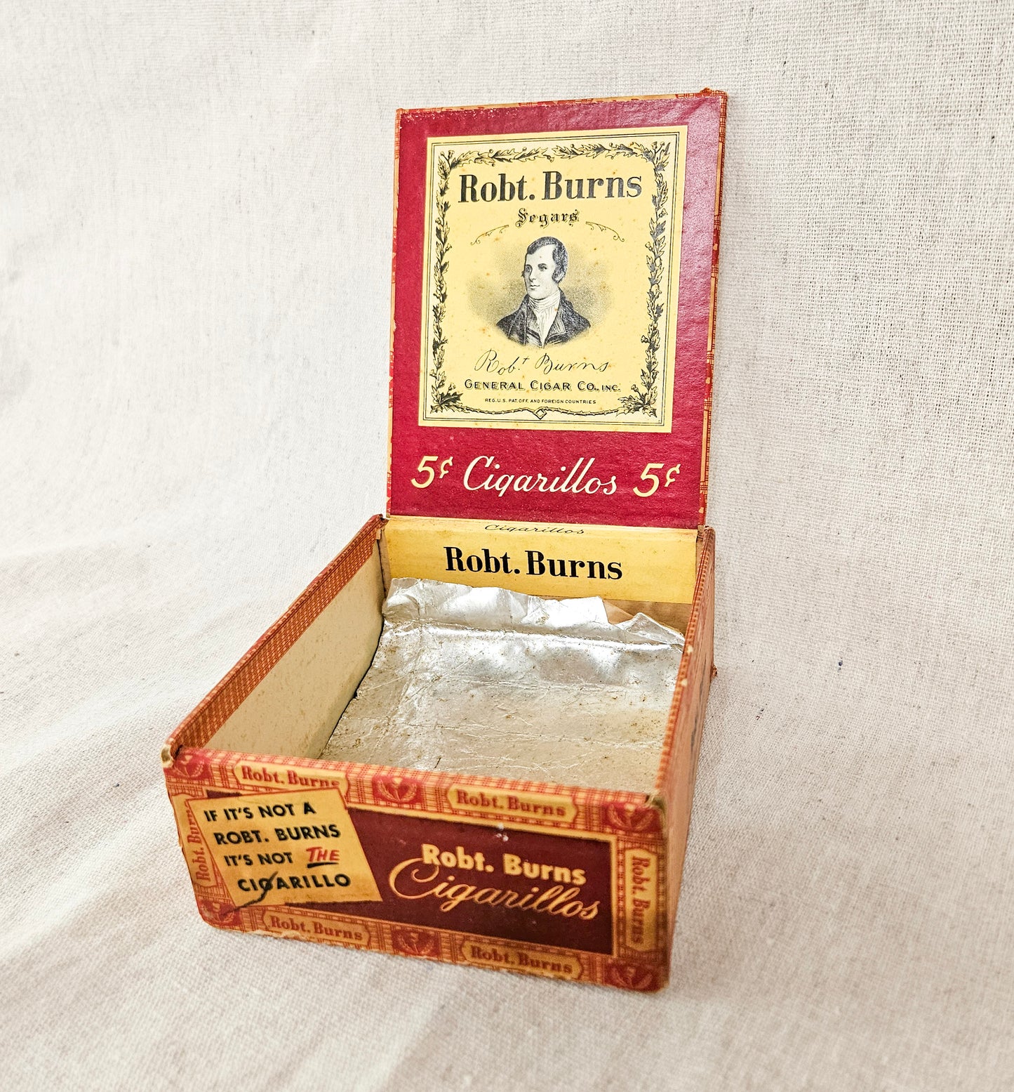 Vintage 1954 Robt. Burns Cigarillos box, General Cigar Co, Pennsylvania