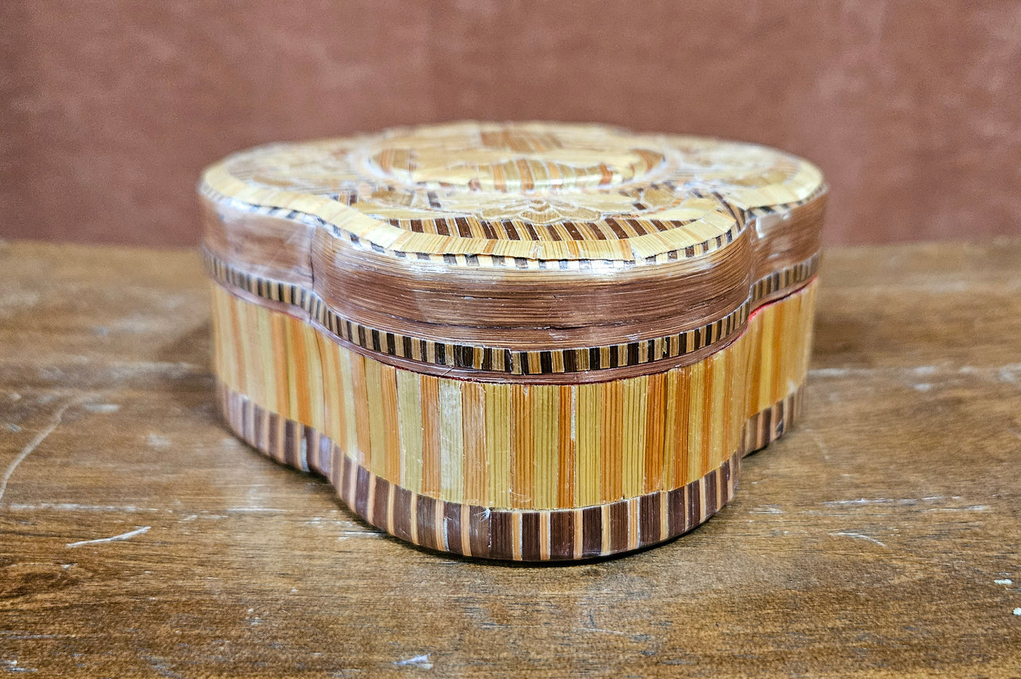 Vintage Bamboo Chinese Grasses Intricate Lidded Trinket Box