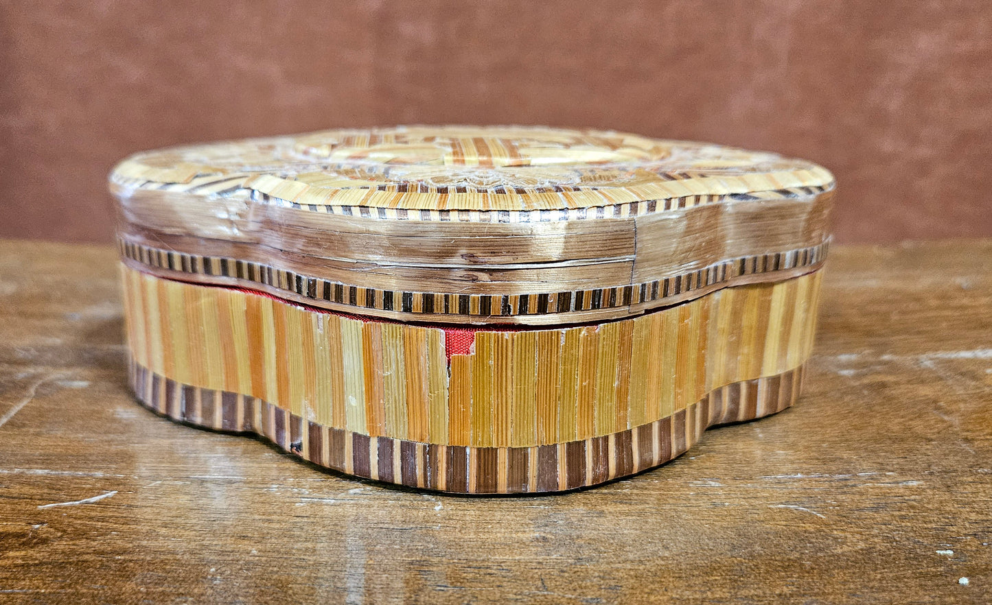 Vintage Bamboo Chinese Grasses Intricate Lidded Trinket Box