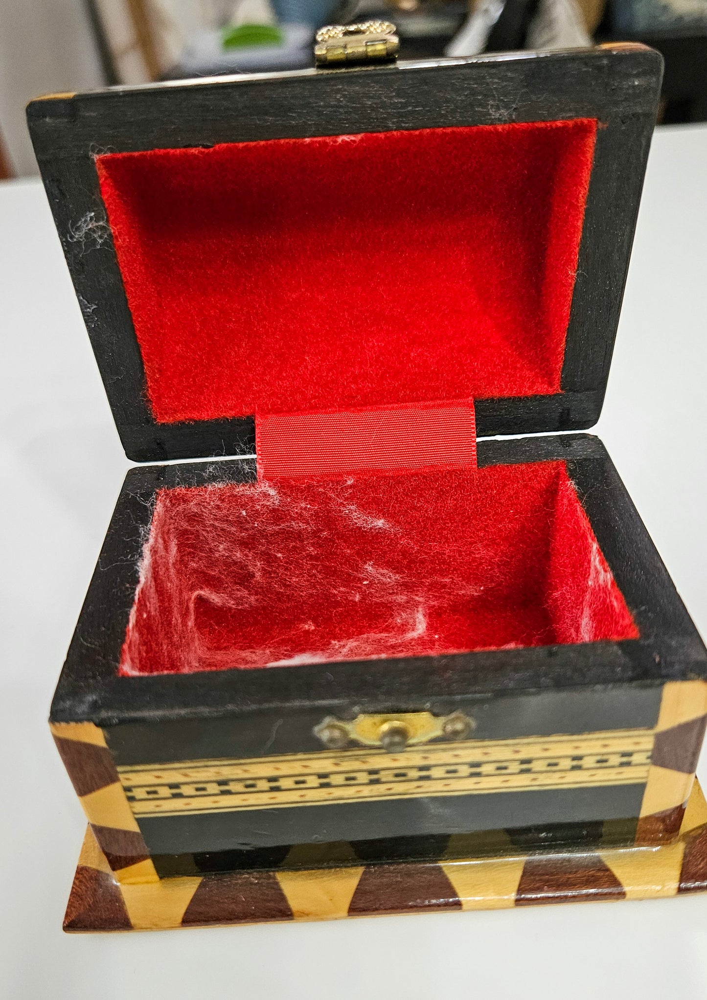 Vintage Handmade Wood Marquetry Small Treasure Chest Jewelry Box Red Velvet Inlay