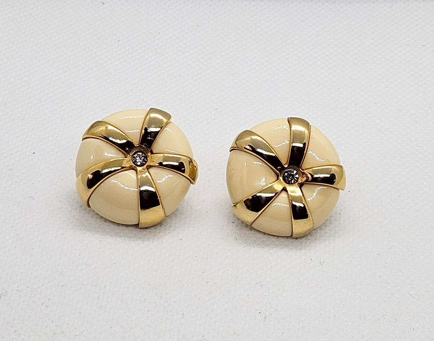Vintage KJL Kenneth Jay Lane Lucite & Gold tone Button Clip On Earrings