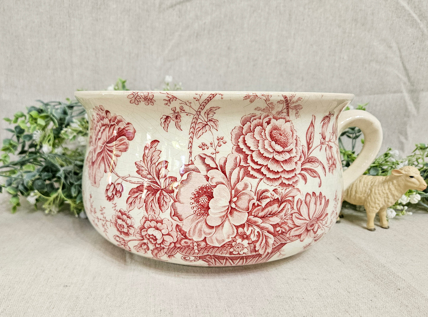 Charlotte Chamber Pot Red Royal Crownford Ironstone