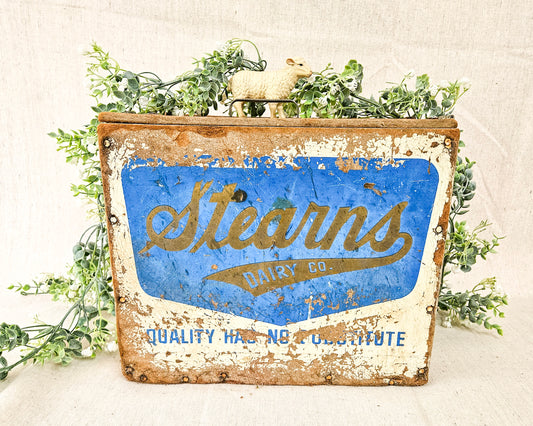 Vintage Stearns Dairy Co. Wooden Porch Milk Box