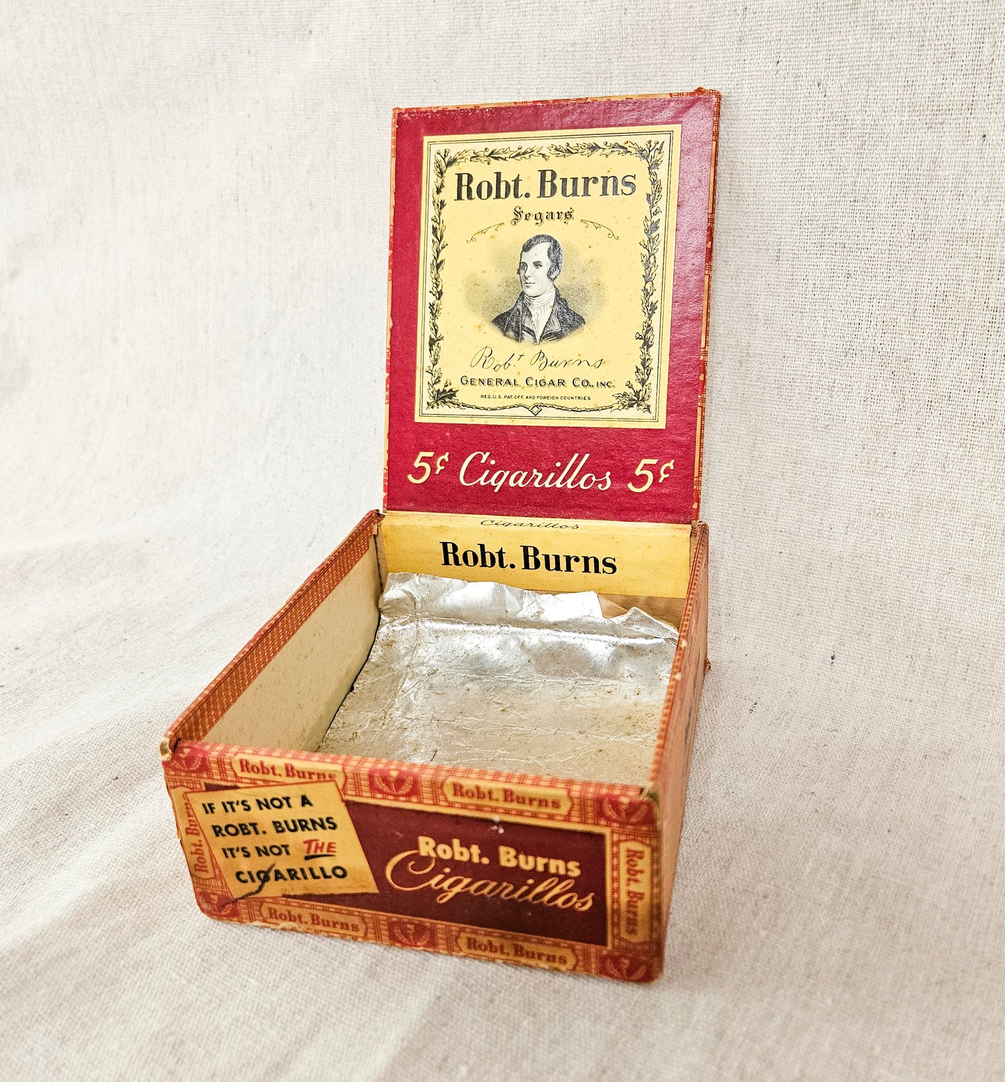 Vintage 1954 Robt. Burns Cigarillos box, General Cigar Co, Pennsylvania