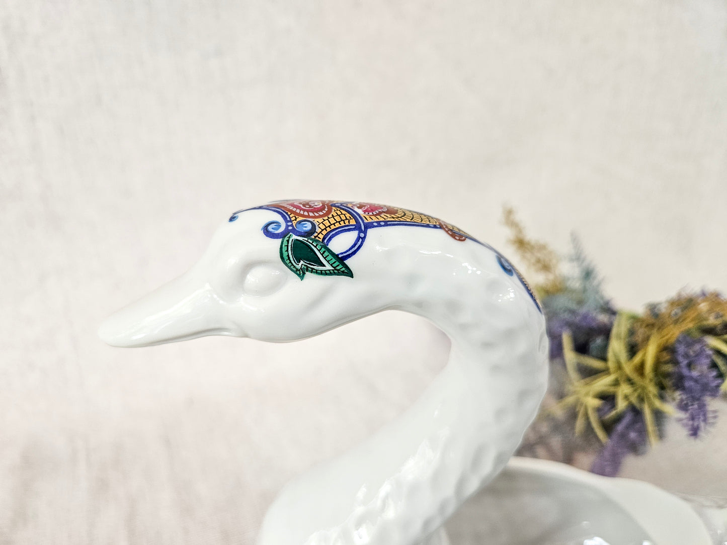 Elizabeth Arden Byzantium Swan Porcelain Planter