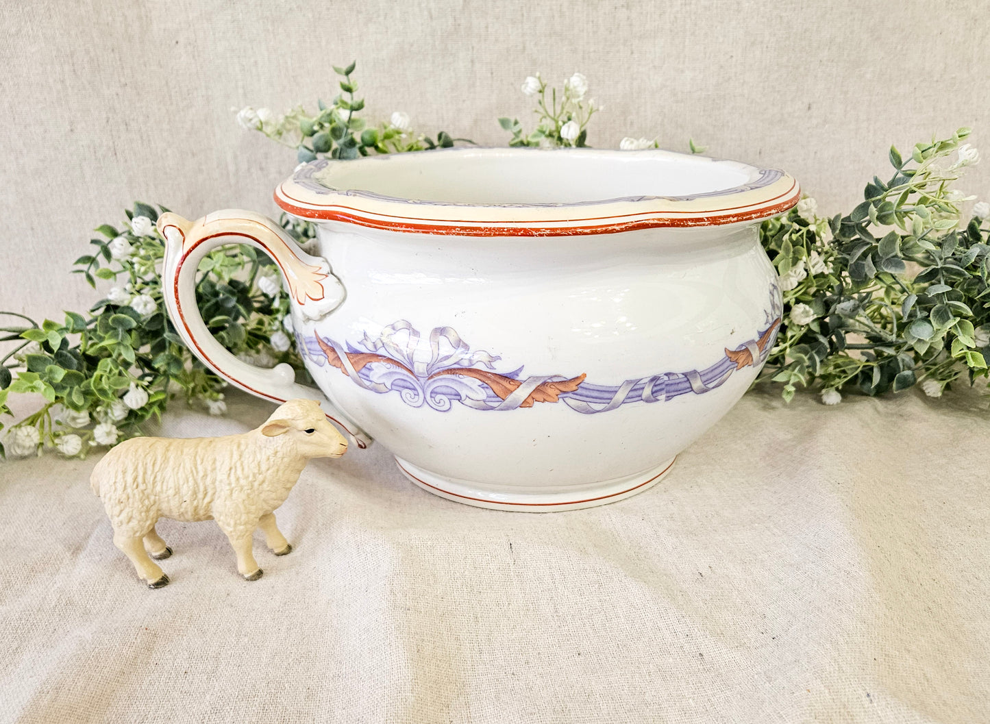 Early 19th Century Mandarin Petrus Regout Maastricht, Holland Chamber Pot